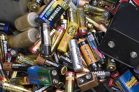北屯高价汽车电池回收-上门回收钛酸锂电池-三元锂电池回收